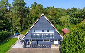 Large Newly Refurbished Lakeside Chalet With Optional Private Hot Tub